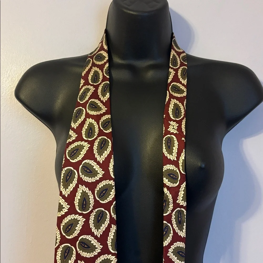 Chaps Ralph Lauren Vintage Maroon Feather Leaf Silk Made in USA Necktie Tie